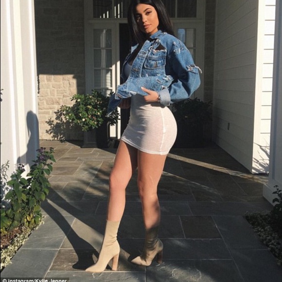 BRAND NEW Tan booties - Picture 4 of 8